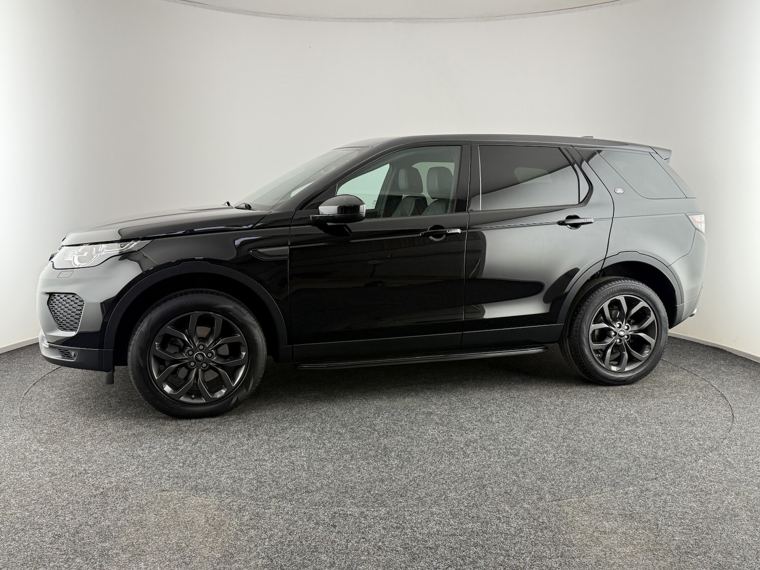 Used Land Rover Discovery Sport 2018 for sale - 76968563: Photo 12