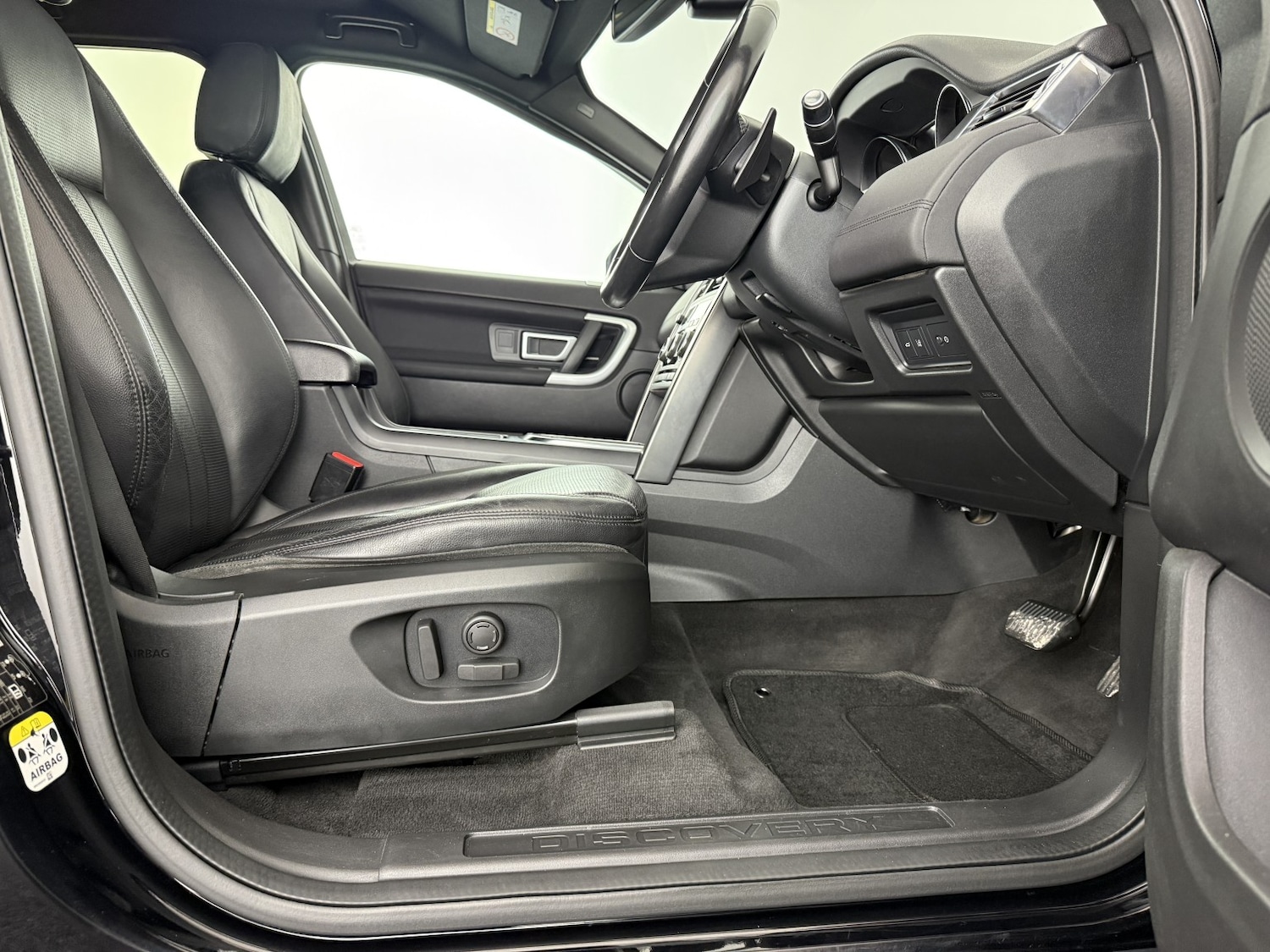 Used Land Rover Discovery Sport 2018 for sale - 76968563: Photo 19