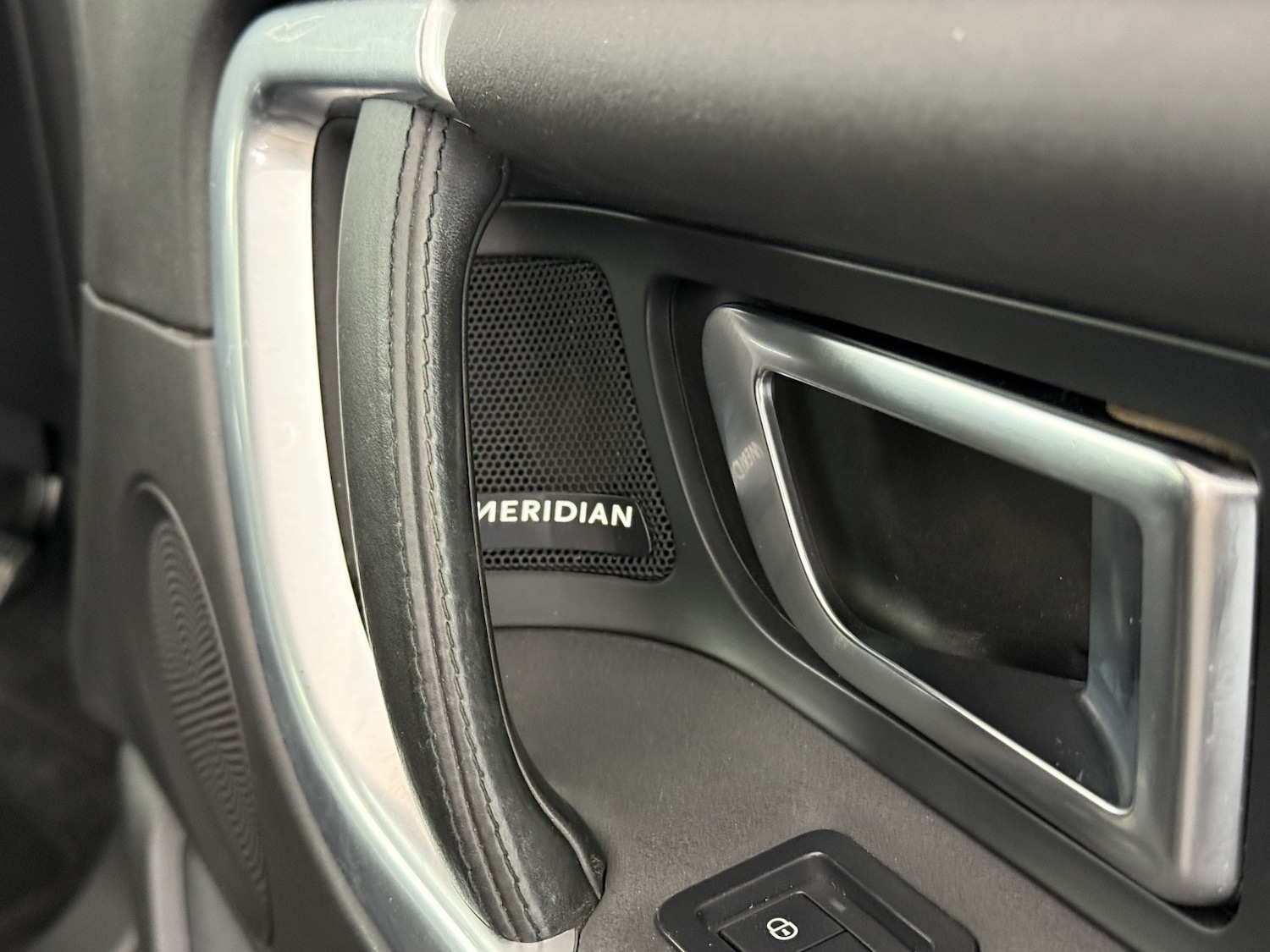 Used Land Rover Discovery Sport 2018 for sale - 76968563: Photo 31