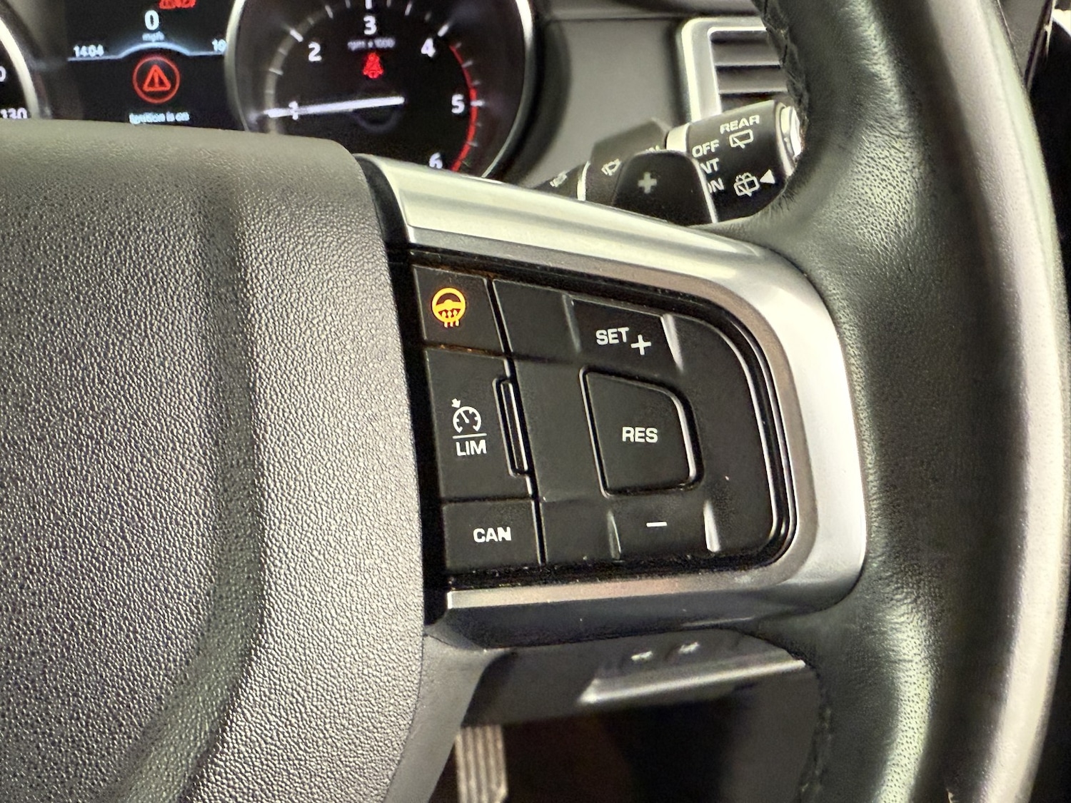 Used Land Rover Discovery Sport 2018 for sale - 76968563: Photo 35