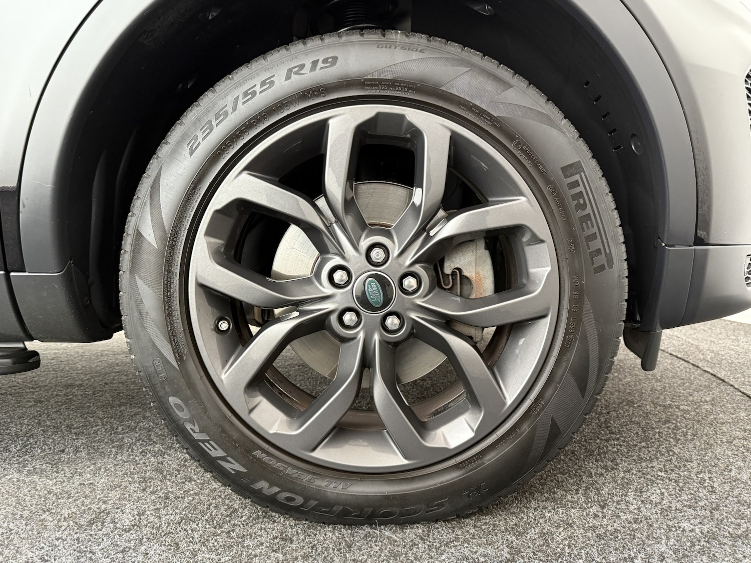 Used Land Rover Discovery Sport 2018 for sale - 76968563: Photo 43