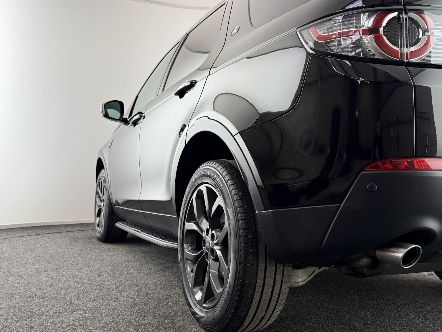 Used Land Rover Discovery Sport 2018 for sale - 76968563: Photo 46