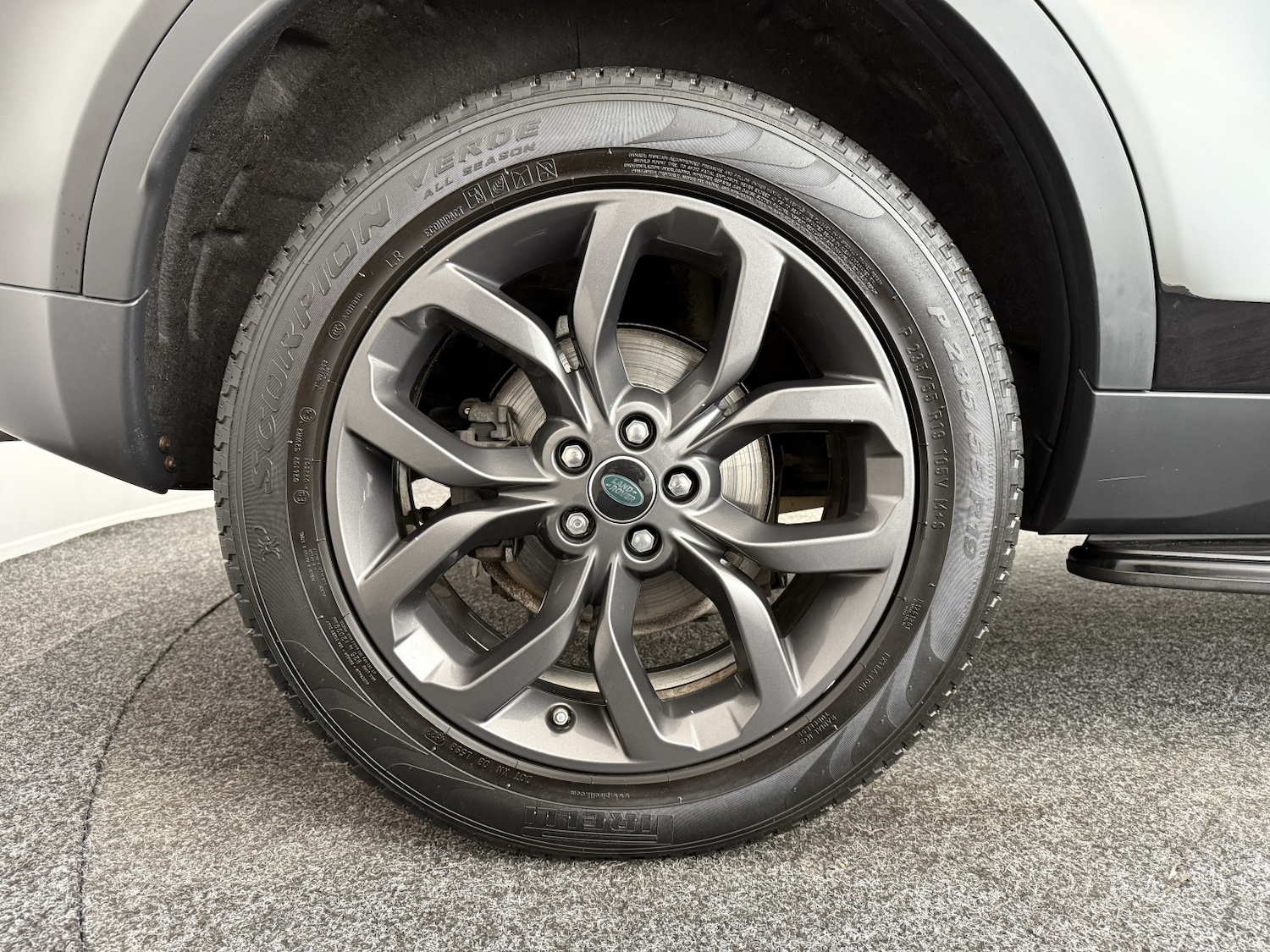 Used Land Rover Discovery Sport 2018 for sale - 76968563: Photo 49