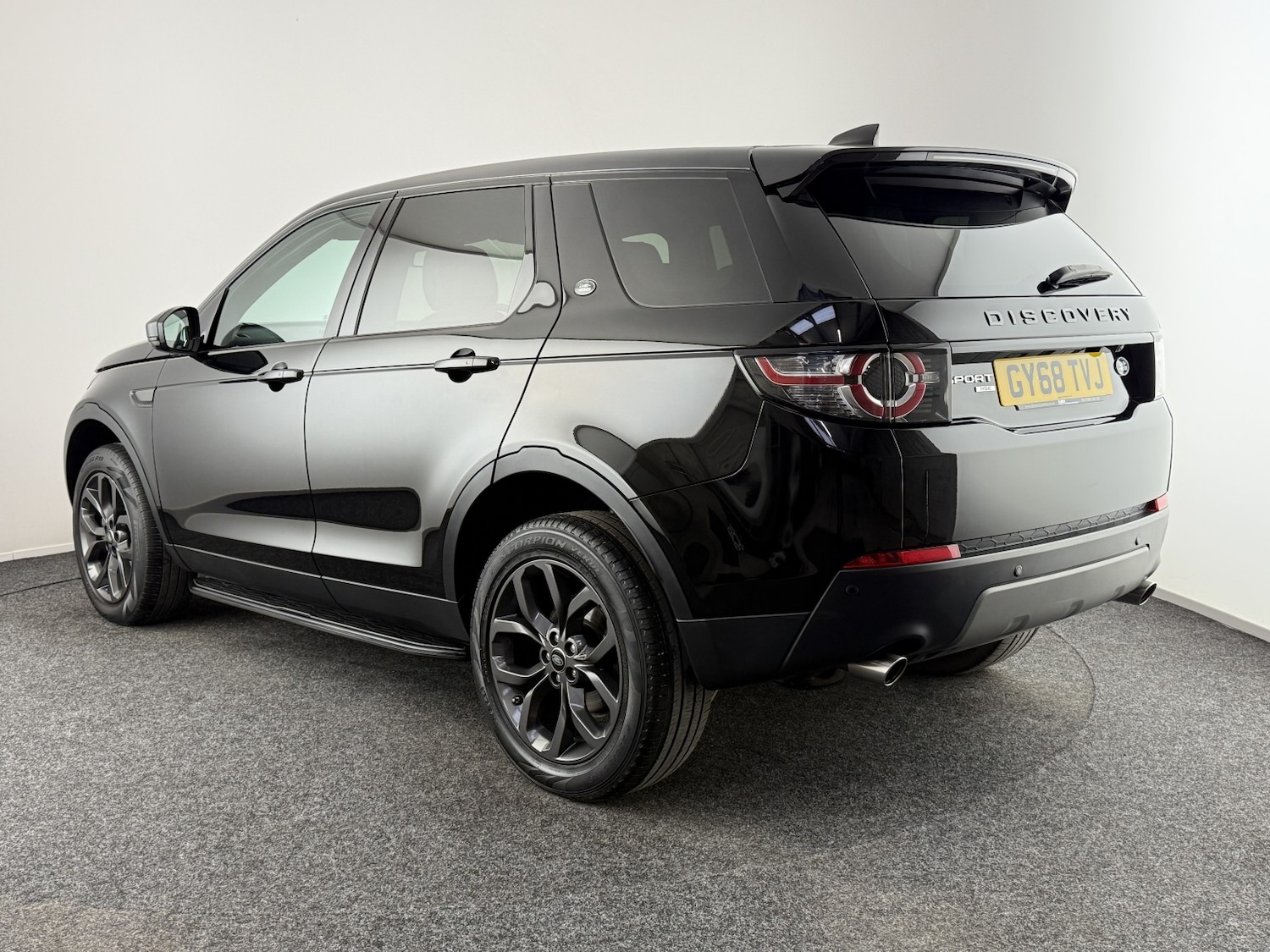 Used Land Rover Discovery Sport 2018 for sale - 76968563: Photo 8
