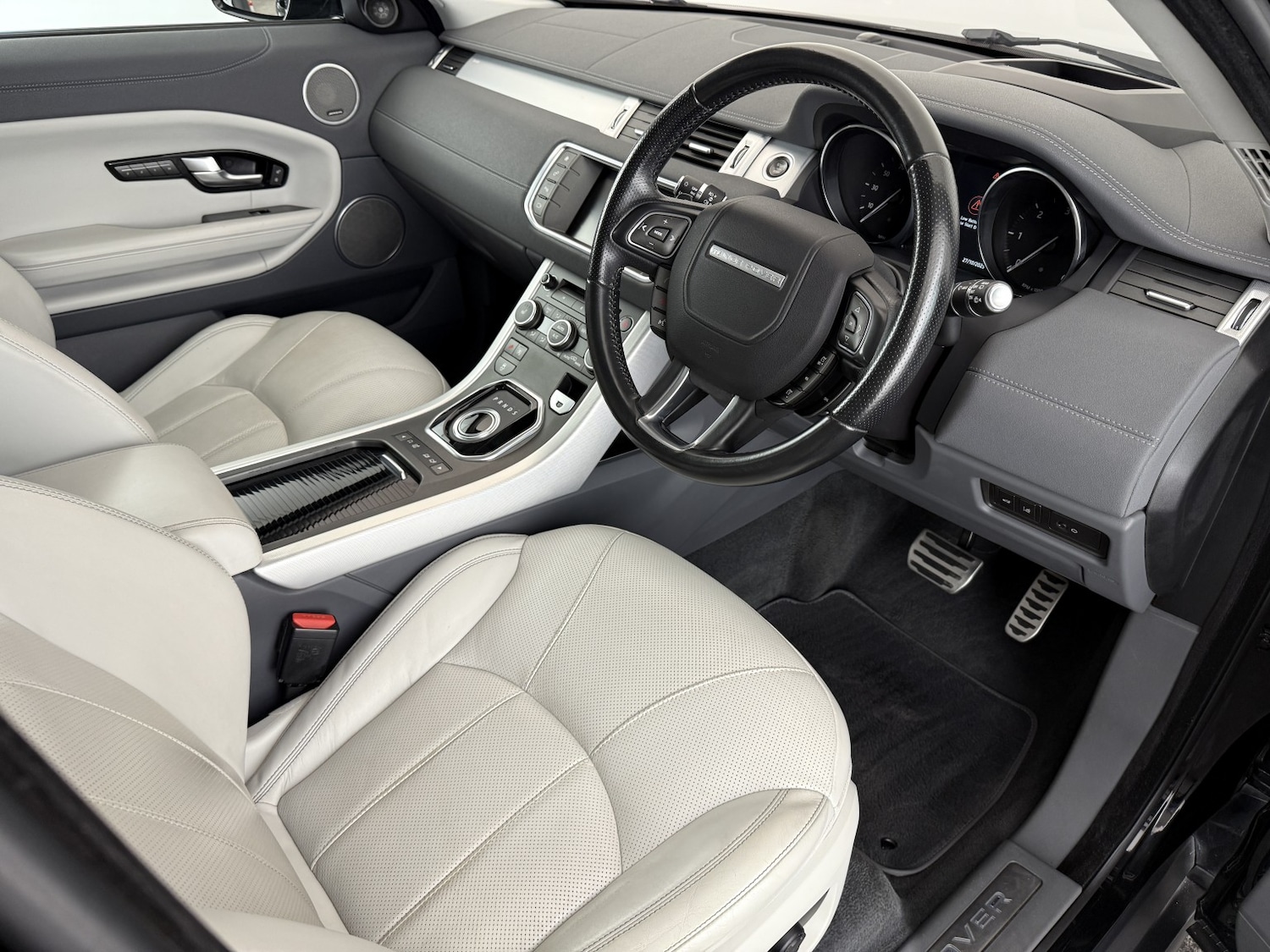 Used Land Rover Range Rover Evoque 2015 for sale - 76956916: Photo 21