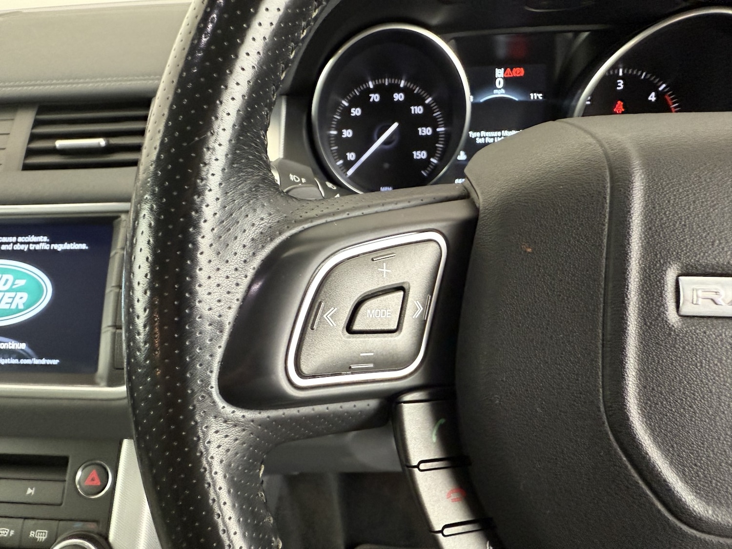 Used Land Rover Range Rover Evoque 2015 for sale - 76956916: Photo 41