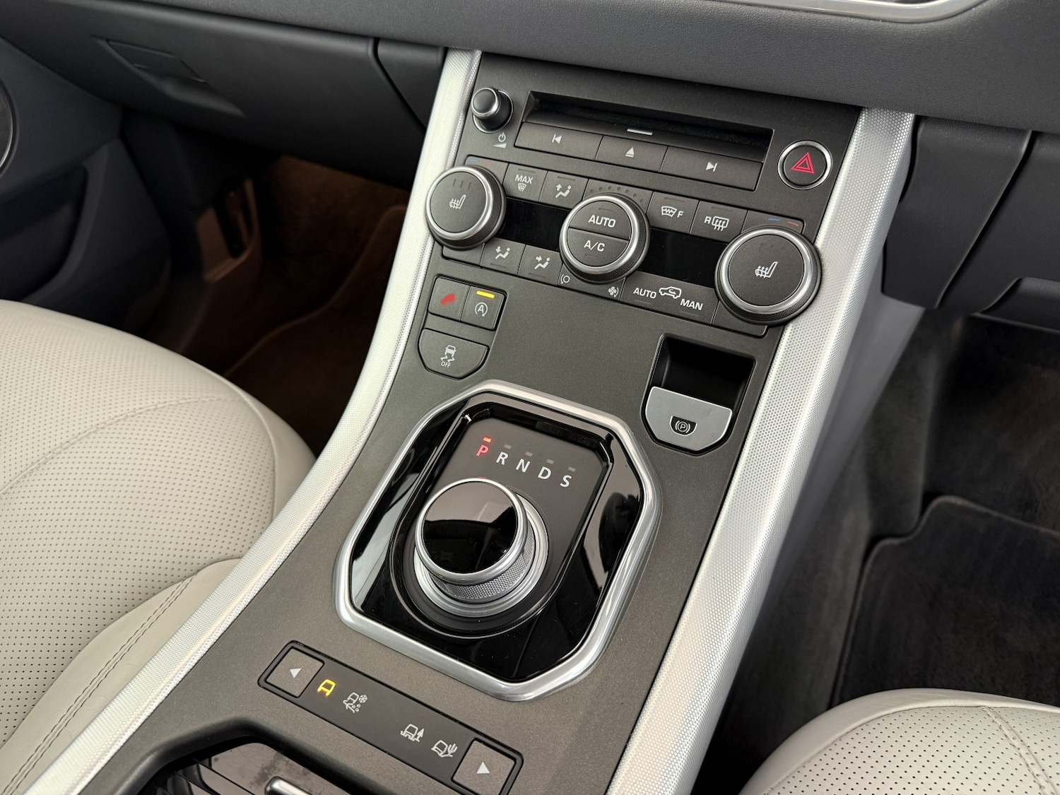 Used Land Rover Range Rover Evoque 2015 for sale - 76956916: Photo 46