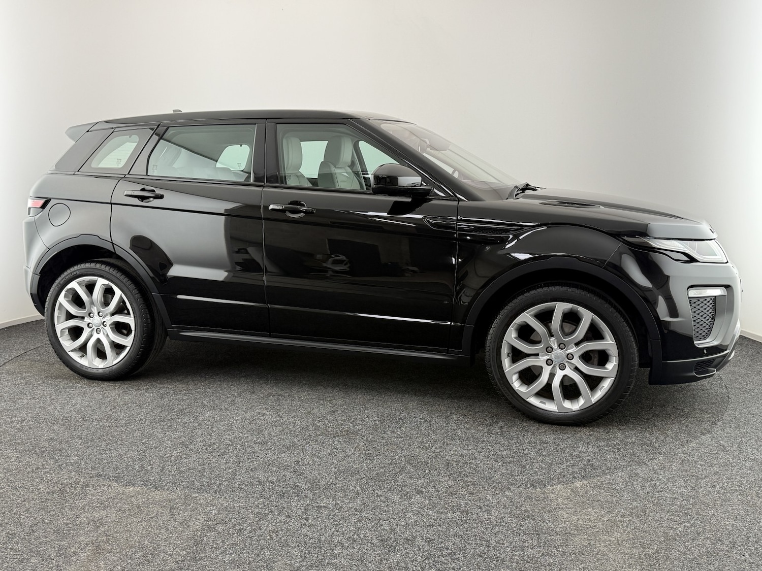 Used Land Rover Range Rover Evoque 2015 for sale - 76956916: Photo 5