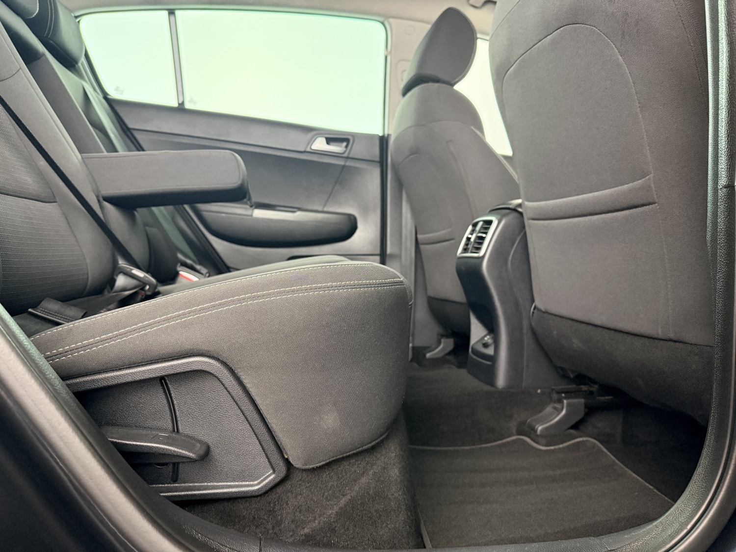 Used Kia Sportage 2018 for sale - 76968558: Photo 32