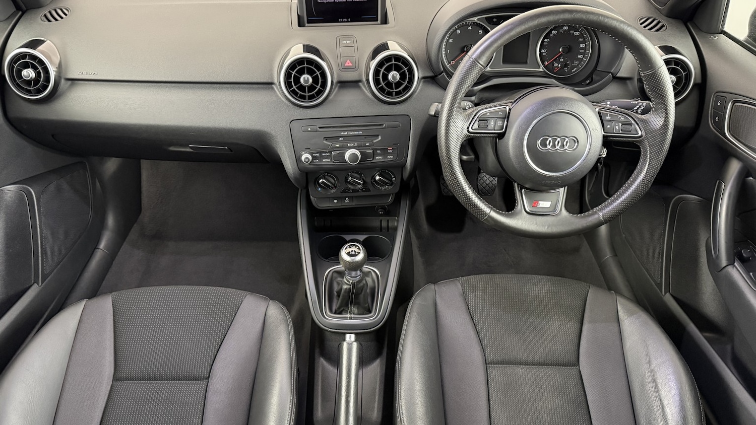 Used Audi A1 2011 for sale - 77014769: Photo 20