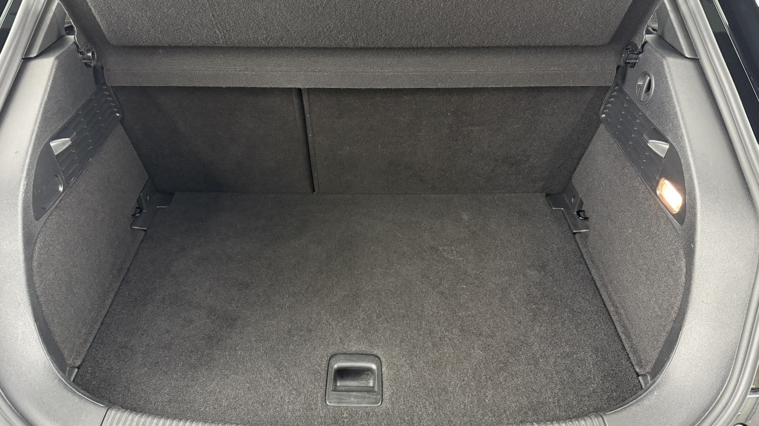 Used Audi A1 2011 for sale - 77014769: Photo 21