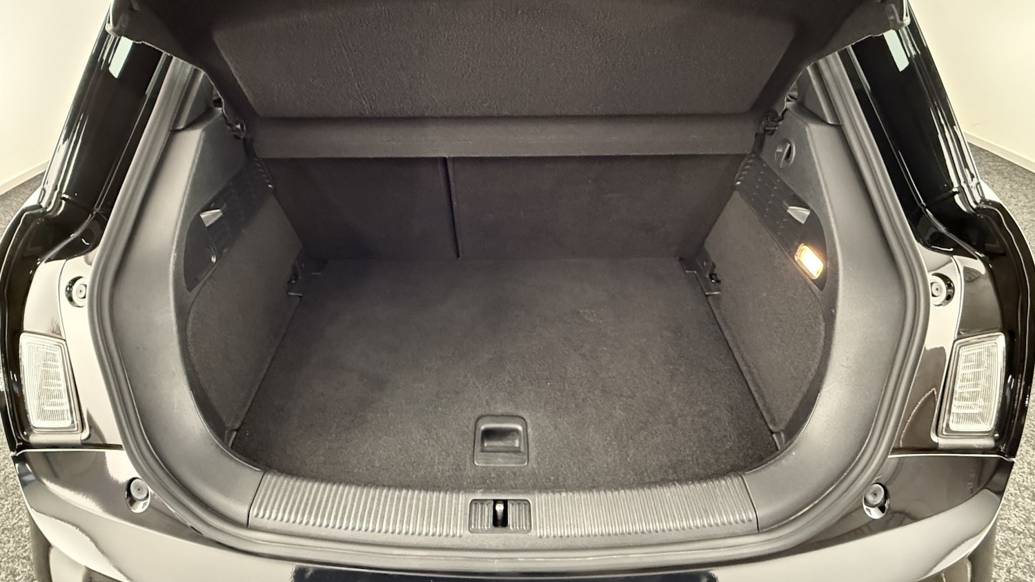 Used Audi A1 2011 for sale - 77014769: Photo 22