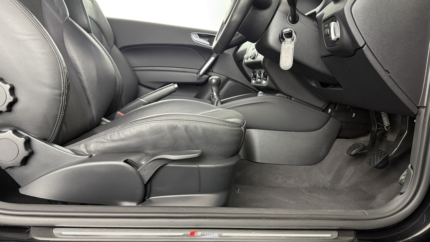 Used Audi A1 2011 for sale - 77014769: Photo 27