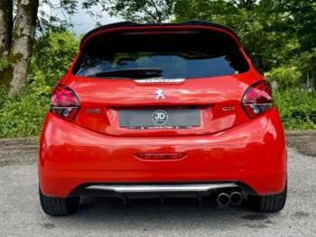 Used Peugeot 208 2015 for sale - 74886119: Photo