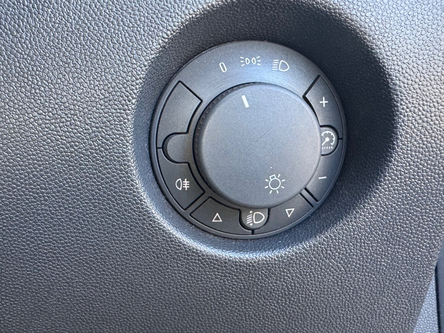 Used Vauxhall Corsa 2009 for sale - 78038708: Photo 21