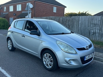 Used Hyundai i20 2009 for sale - 78386023: Photo