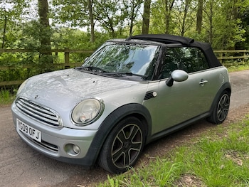 Used MINI Convertible 2009 for sale - 78527086: Photo