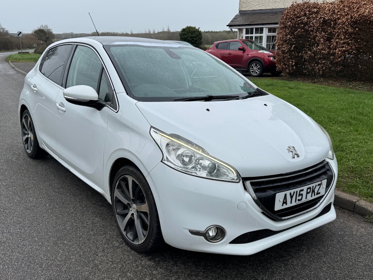 Used Peugeot 208 2015 for sale - 78045784: Photo 2
