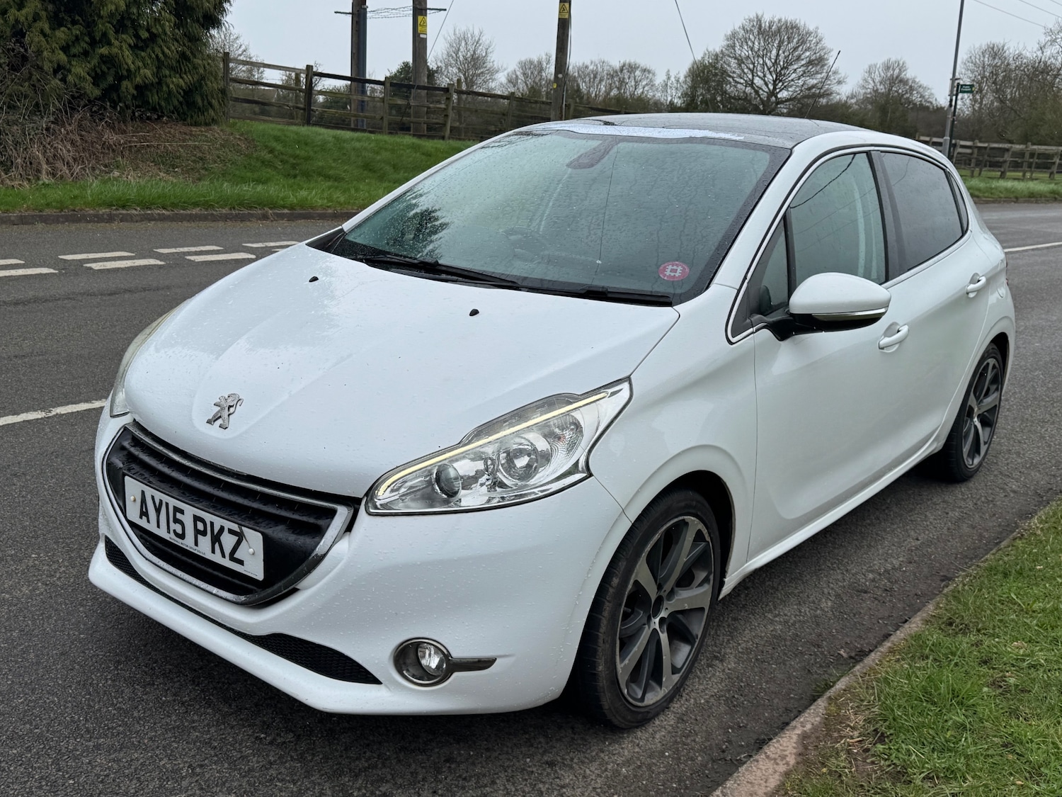 Used Peugeot 208 2015 for sale - 78045784: Photo 5