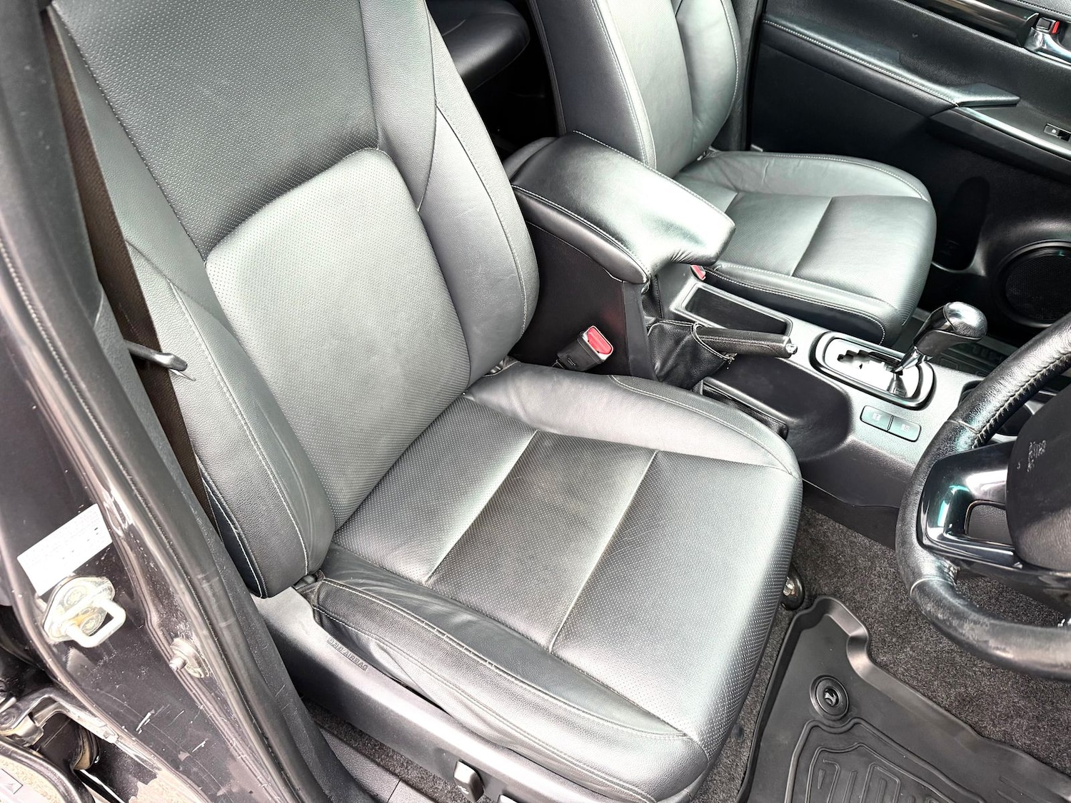 Used Toyota Hilux 2020 for sale - 76842232: Photo 26