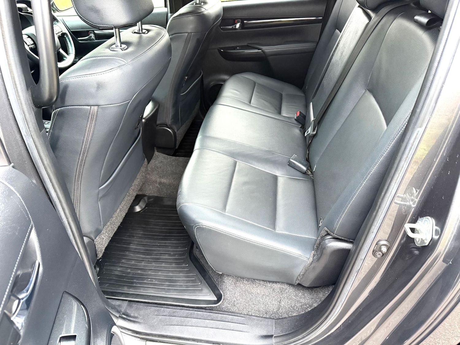 Used Toyota Hilux 2020 for sale - 76842232: Photo 28