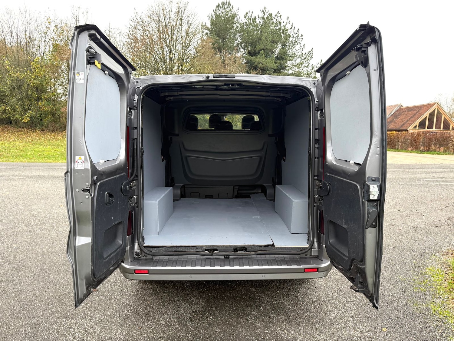 Used Vauxhall Vivaro 2018 for sale - 76648141: Photo 11