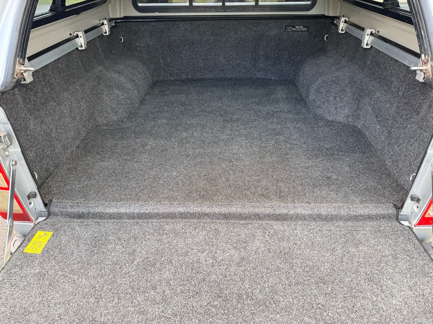 Used Isuzu D-Max 2016 for sale - 77224095: Photo 10