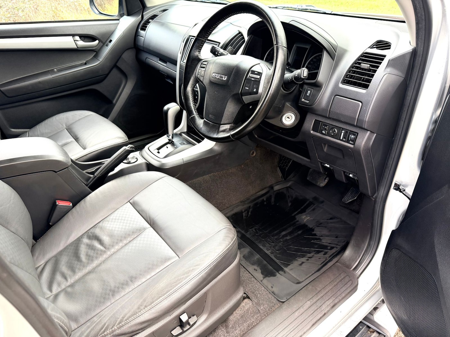 Used Isuzu D-Max 2016 for sale - 77224095: Photo 14