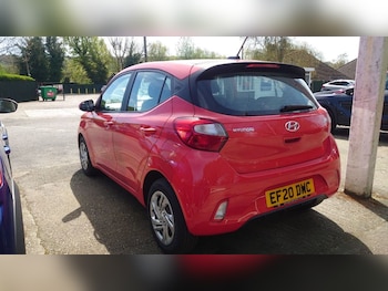 Used Hyundai i10 2020 for sale - 78153437: Photo