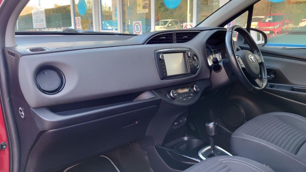 Used Toyota Yaris 2016 for sale - 78021197: Photo 11