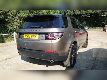 Used Land Rover Discovery Sport 2016 for sale - 79275605: Photo