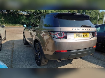 Used Land Rover Discovery Sport 2016 for sale - 79275605: Photo