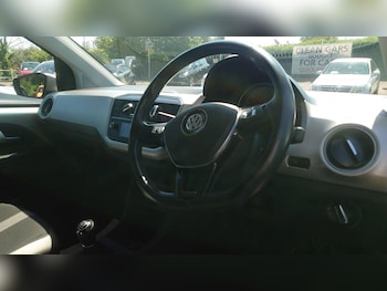 Used Volkswagen up! 2018 for sale - 79572806: Photo