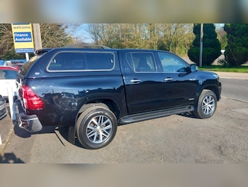 Used Toyota Hilux 2019 for sale - 78011405: Photo