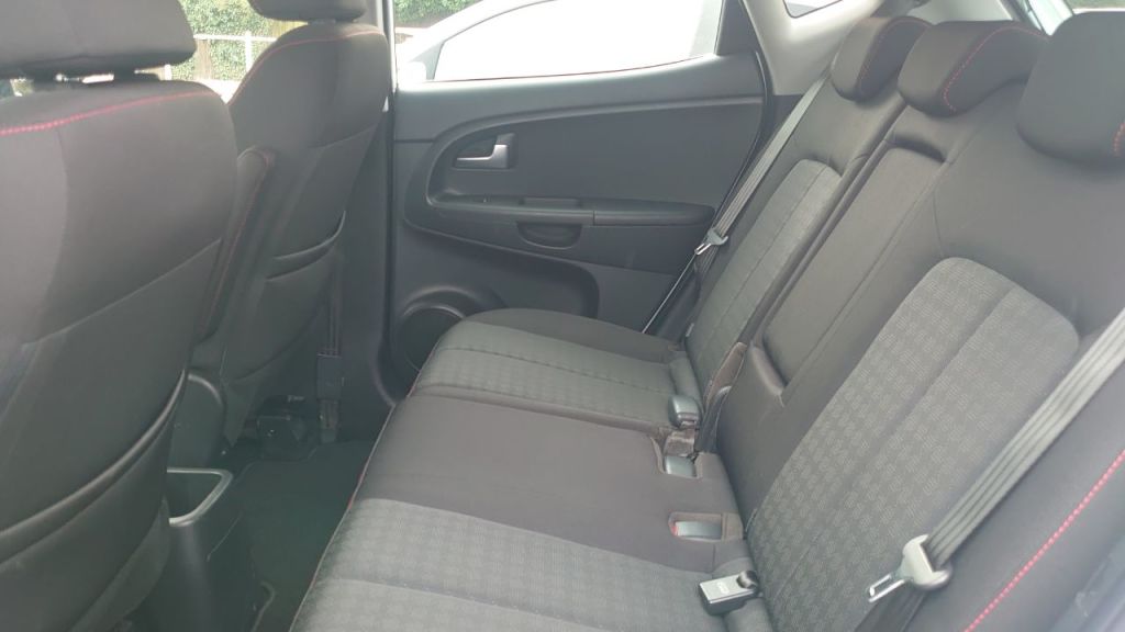 Used Kia Venga 2015 for sale - 78095737: Photo 8