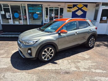 Used Kia Stonic 2018 for sale - 78792640: Photo