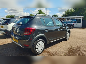 Used Dacia Sandero Stepway 2020 for sale - 79516546: Photo