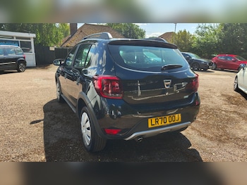 Used Dacia Sandero Stepway 2020 for sale - 79516546: Photo
