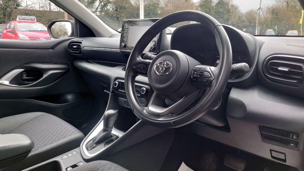 Used Toyota Yaris 2021 for sale - 78015828: Photo 15