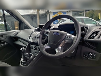 Used Ford Tourneo Connect 2016 for sale - 78110070: Photo