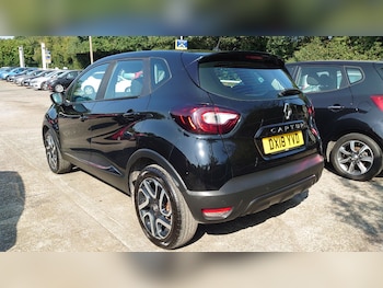 Used Renault Captur 2018 for sale - 79283307: Photo