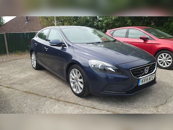 Used Volvo V40 2014 for sale - 78725341: Photo