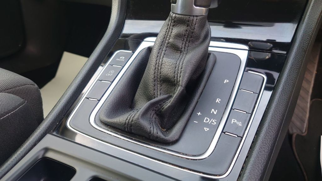 Used Volkswagen Golf 2018 for sale - 78021175: Photo 11