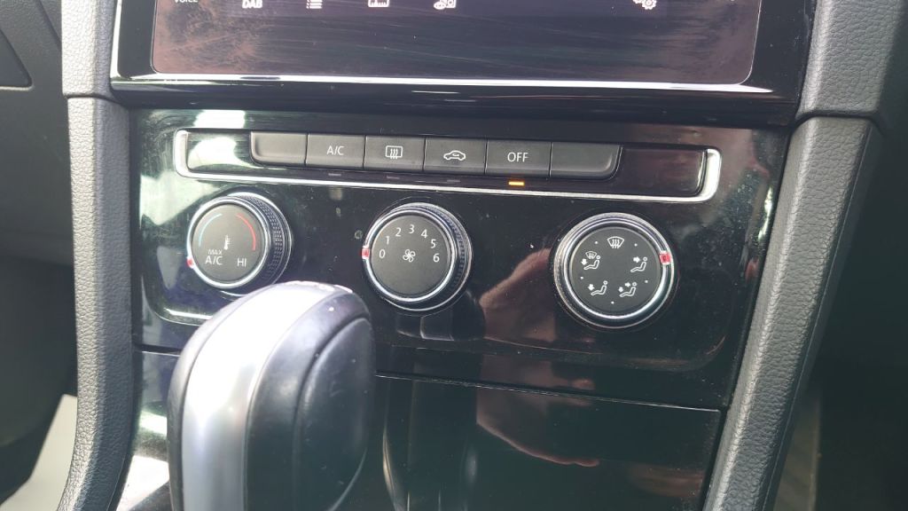 Used Volkswagen Golf 2018 for sale - 78021175: Photo 15