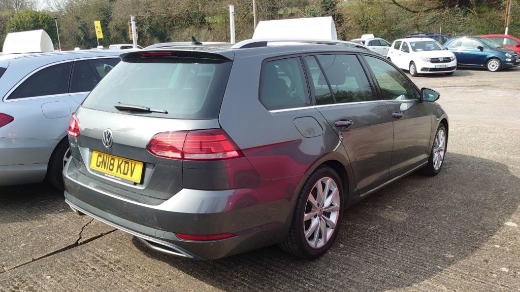 Used Volkswagen Golf 2018 for sale - 78021175: Photo 2