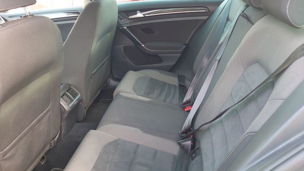 Used Volkswagen Golf 2018 for sale - 78021175: Photo 7