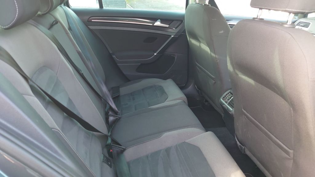 Used Volkswagen Golf 2018 for sale - 78021175: Photo 9