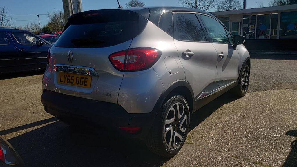 Used Renault Captur 2016 for sale - 78021203: Photo 2