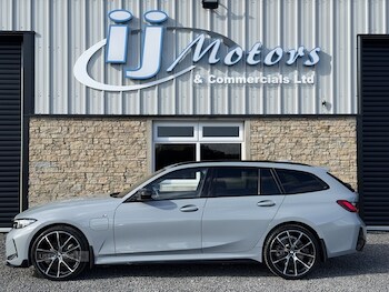 Used BMW 3 Series 2025 for sale - 77724402: Photo