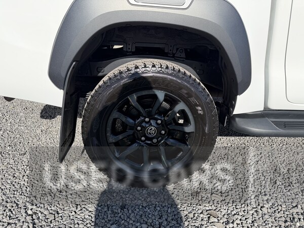 Used Toyota Hilux 2023 for sale - 77705944: Photo 18